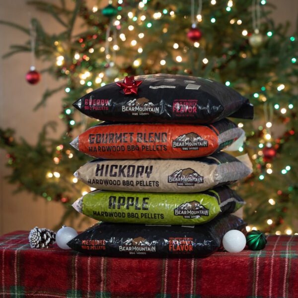 Bear Mountain 5-pack grilling pellets.